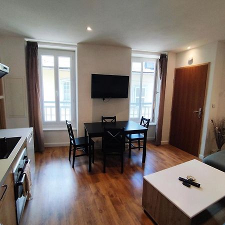 Chez Lolette Aparthotel ลูซ-แซ็ง-โซเวอร์ ภายนอก รูปภาพ