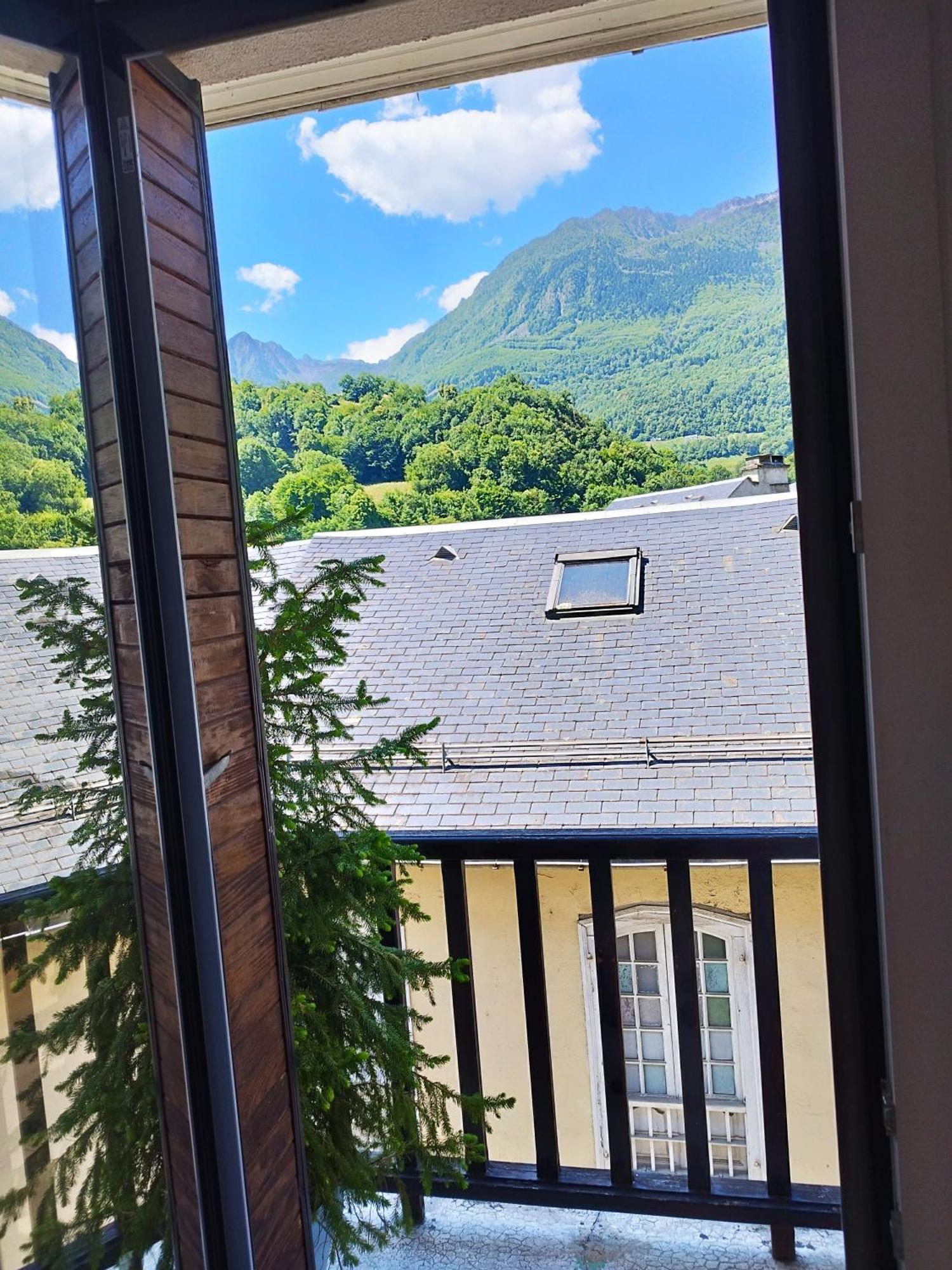Chez Lolette Aparthotel ลูซ-แซ็ง-โซเวอร์ ภายนอก รูปภาพ